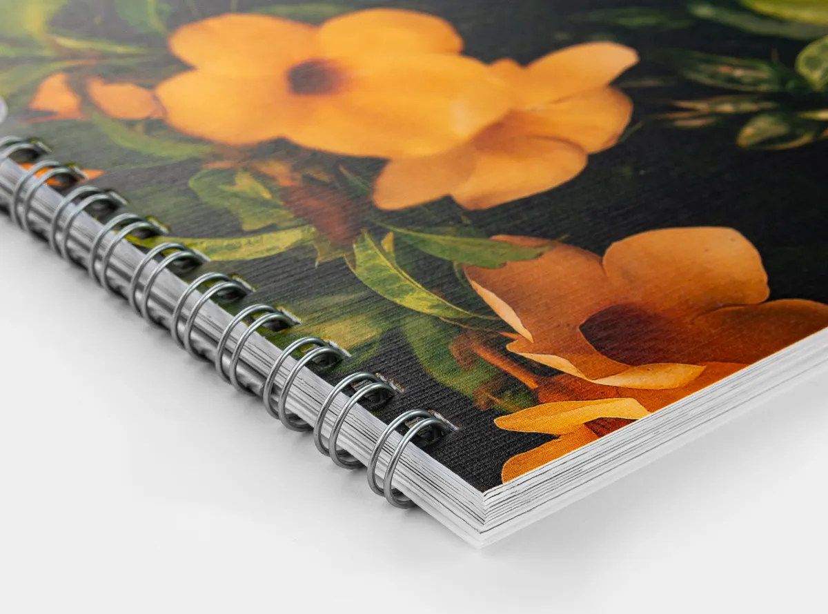 Wandkalender mit Bilderdruck-Papier in Leinwandstruktur und Ringhalterung