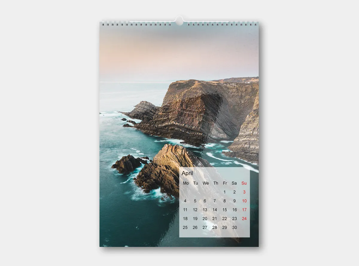 A3 Wandkalender aus echtem Fotopapier mit Meer und Felsen.